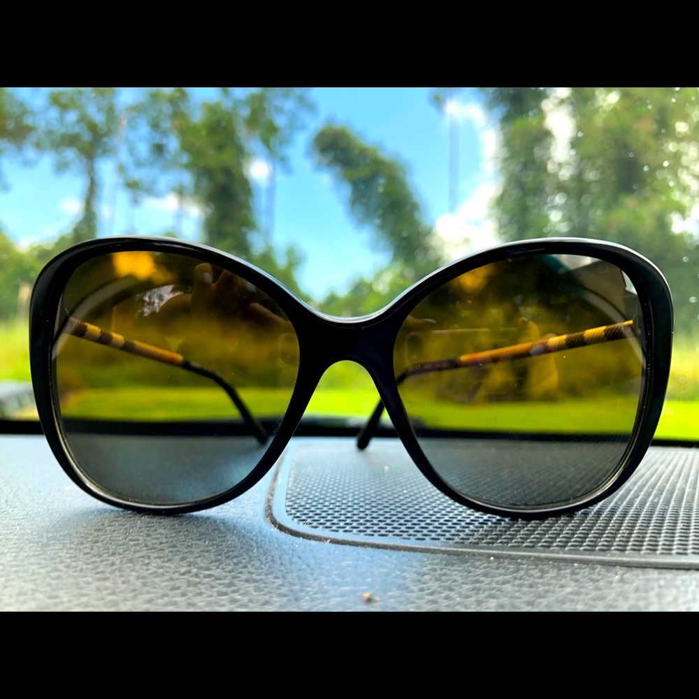Women’s sunglasses